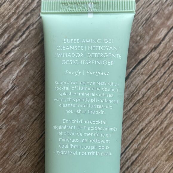 Summer Fridays Super Amino Gel Cleanser New Without Box 1.7 oz - Picture 3 of 6